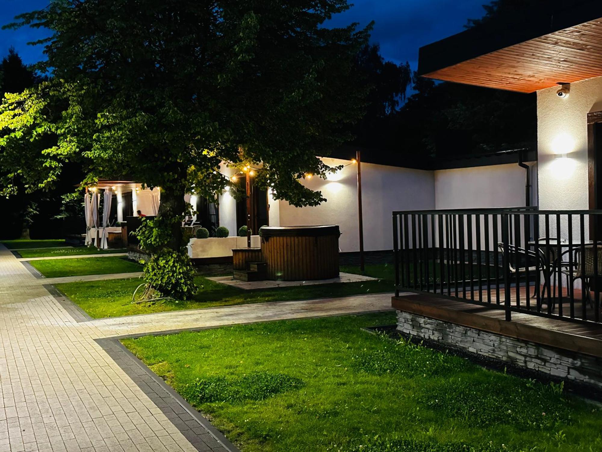 Wrzos Resort & Wellness **** Domki Caloroczne Wegierska Gorka Luaran gambar